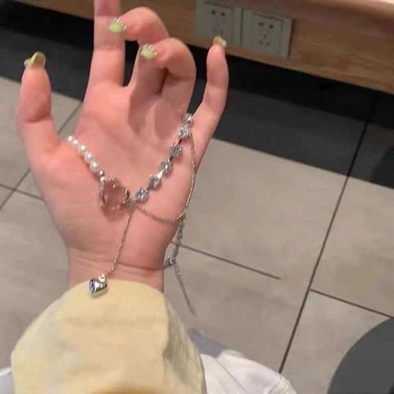 Pearl Rhinestone Heart Necklace